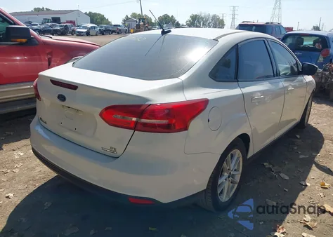 2016 Ford Focus Se z USA, uszkodzony, nr VIN 1FADP3F28GL404931